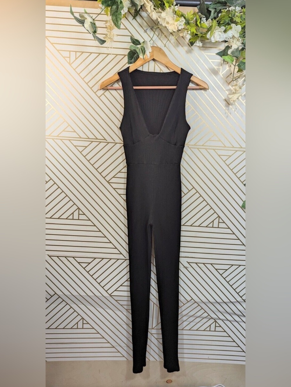 naked wardrobe Black Sleeveless V-Neck Jumpsuit